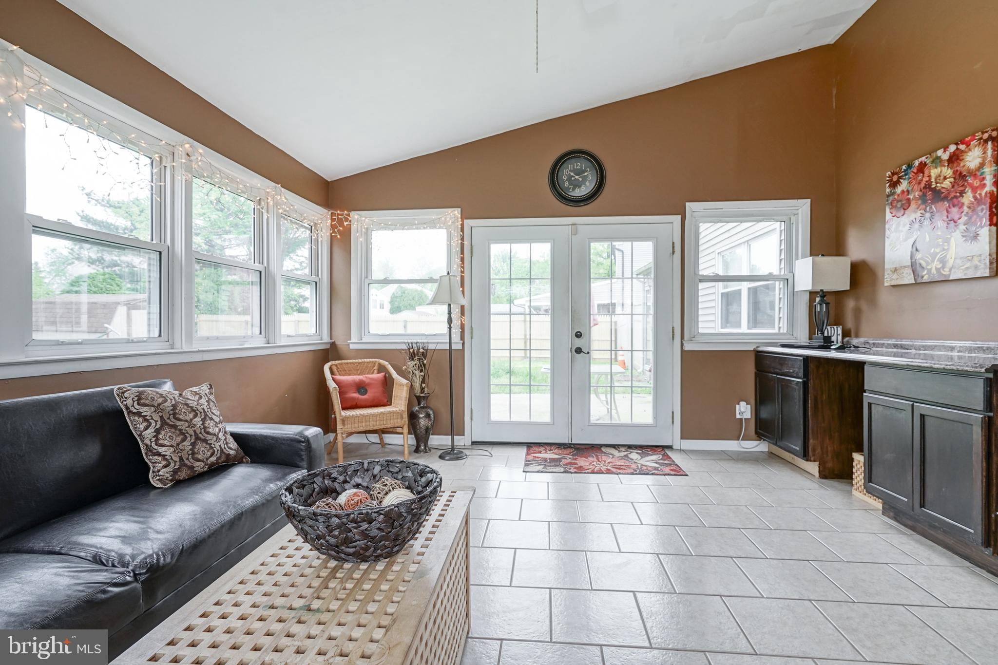 8 Hartford Road Laurel Springs, NJ 08021 - Photo 16 of 31