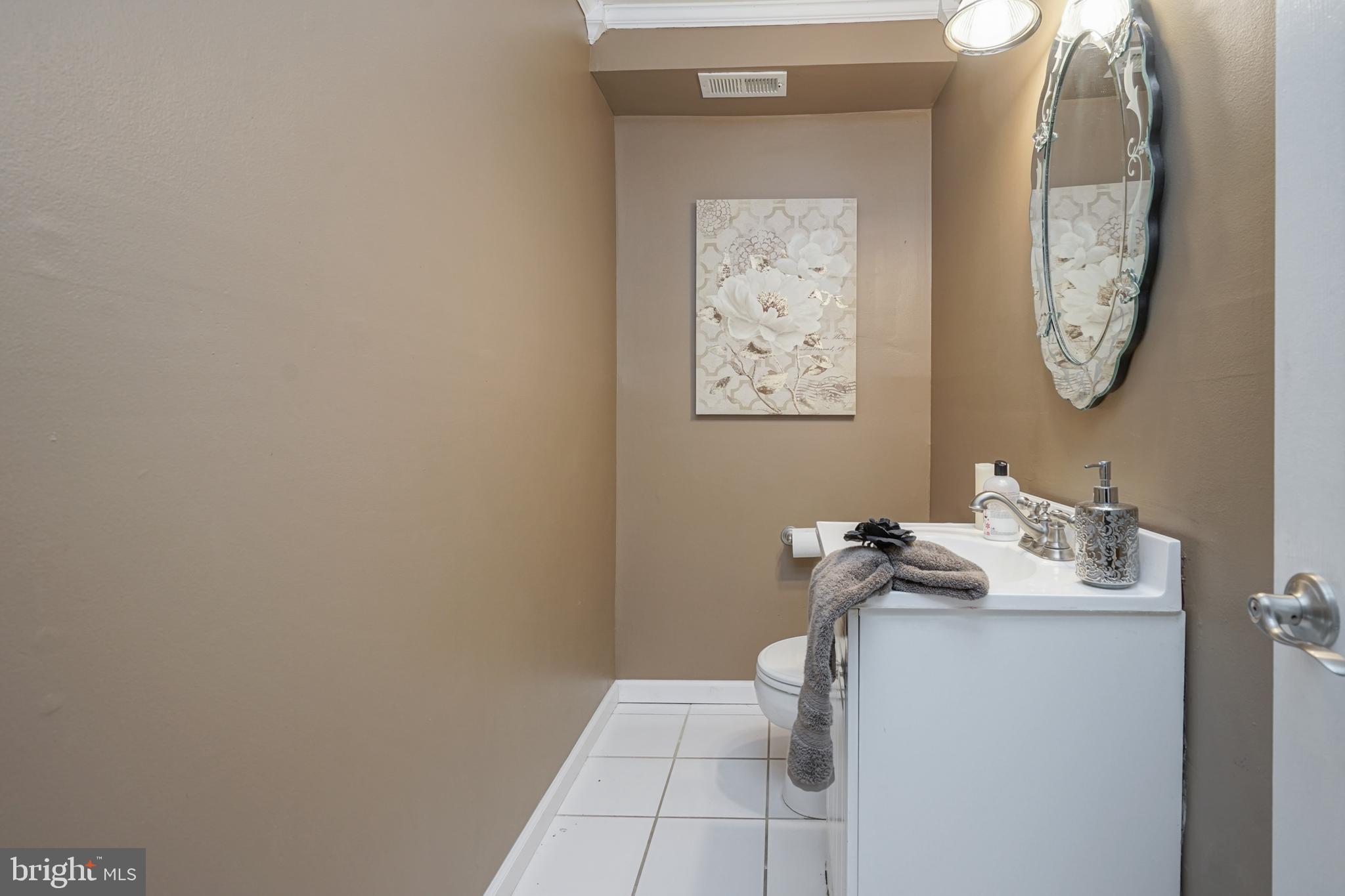 8 Hartford Road Laurel Springs, NJ 08021 - Photo 19 of 31