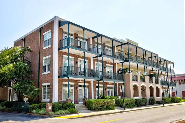 $364,000 | 415 East Romana Street, Unit 104, Pensacola, FL 32502