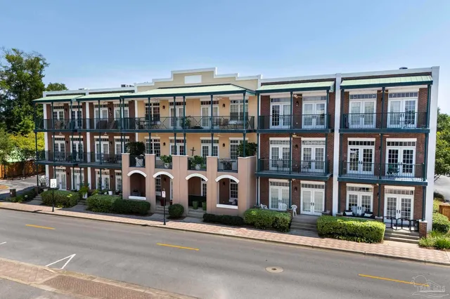 $364,000 | 415 East Romana Street, Unit 104, Pensacola, FL 32502