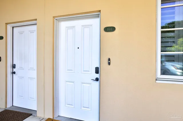 $364,000 | 415 East Romana Street, Unit 104, Pensacola, FL 32502