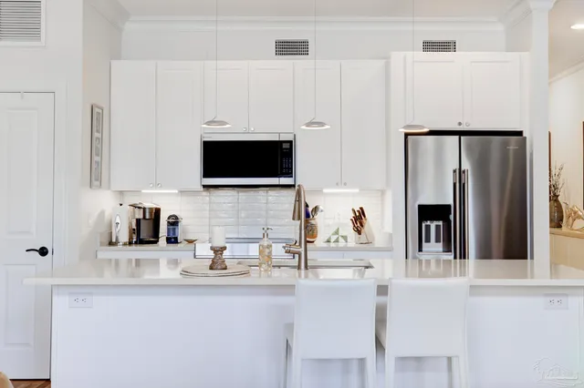 $364,000 | 415 East Romana Street, Unit 104, Pensacola, FL 32502