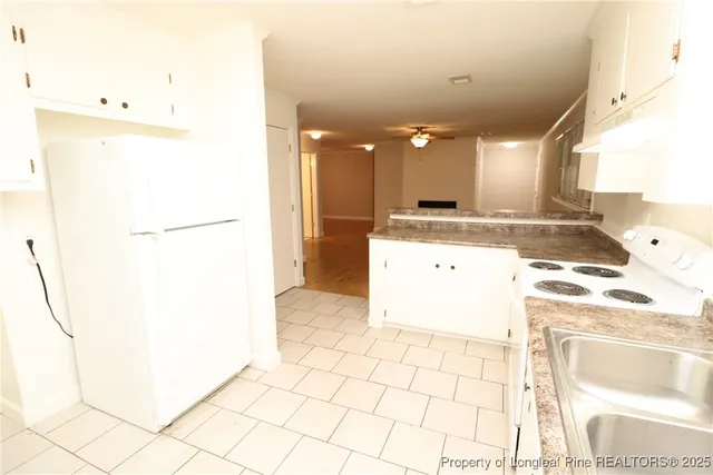 $1,695 | 1426 Trinity Circle, Raleigh, NC 27607