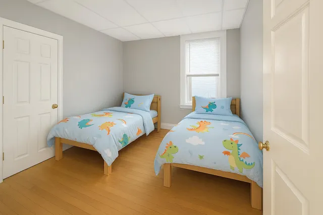 $1,100 | 1519 Superior Street, Unit LOWR, Racine, WI 53402