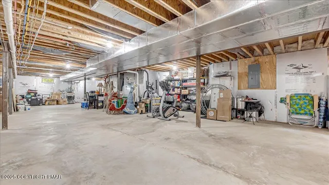 $780,000 | 389 Joanne Court, Bartonsville, PA 18321