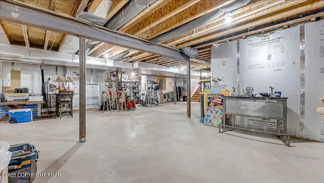 $780,000 | 389 Joanne Court, Bartonsville, PA 18321