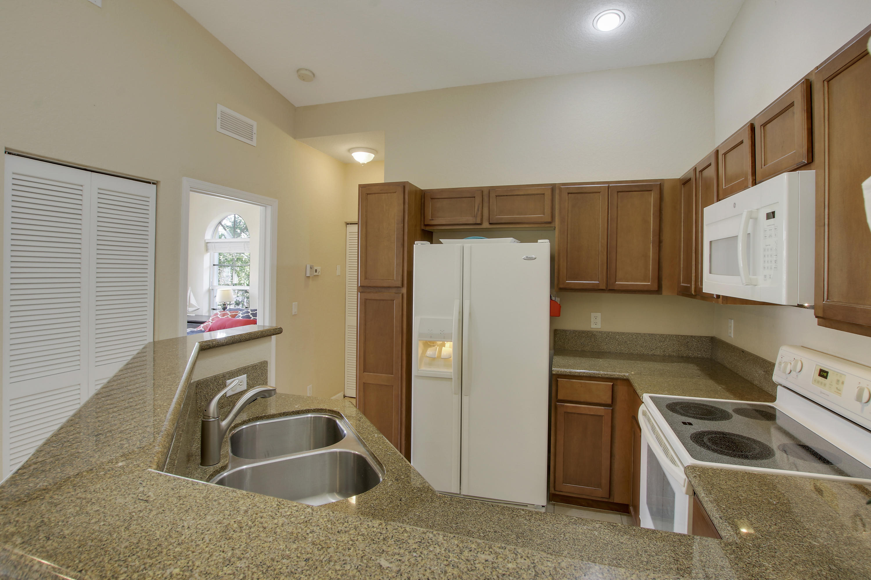 1818 Sonrisa Street Riviera Beach, FL 33404 - Photo 12 of 26 House-31