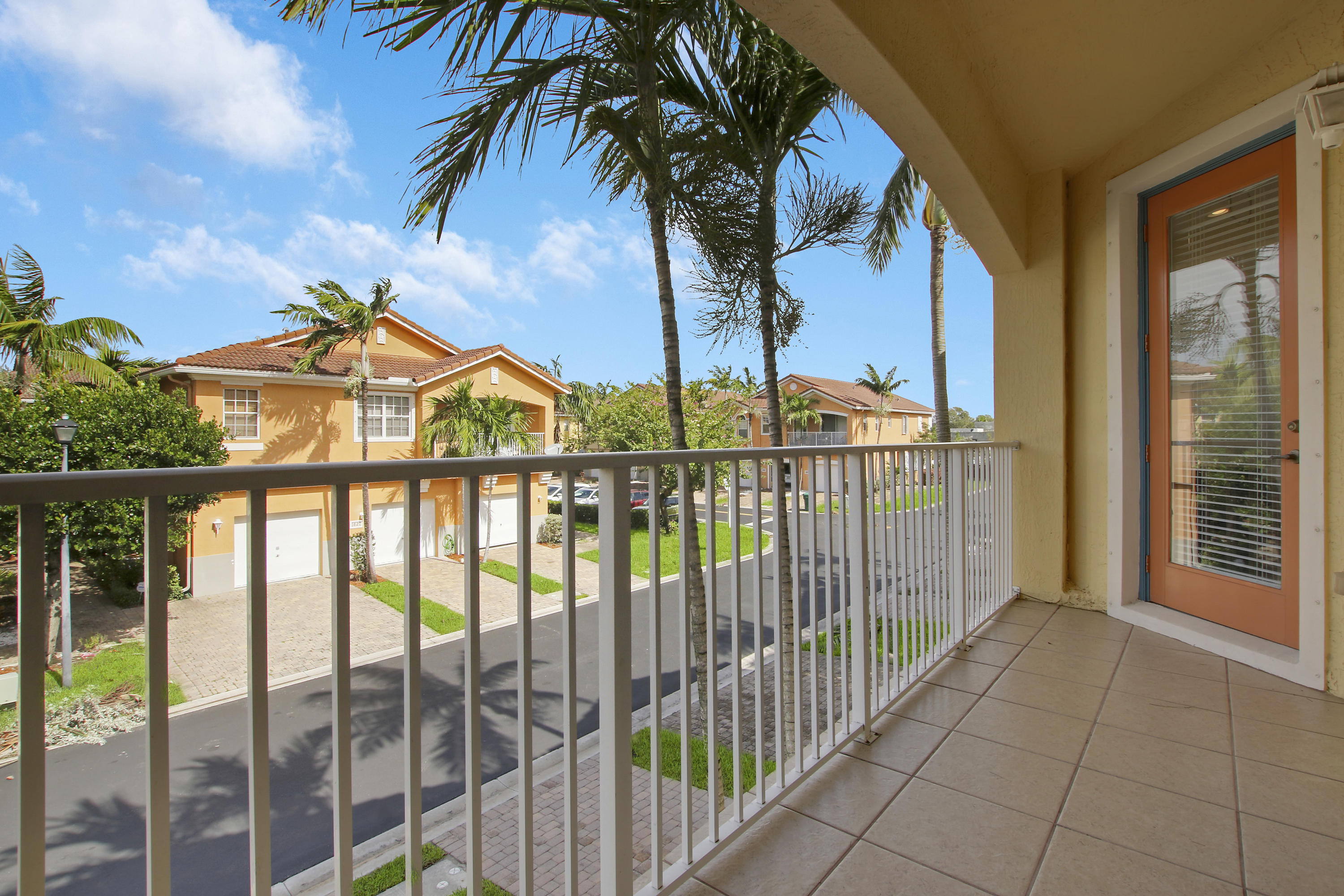 1818 Sonrisa Street Riviera Beach, FL 33404 - Photo 16 of 26 House-37