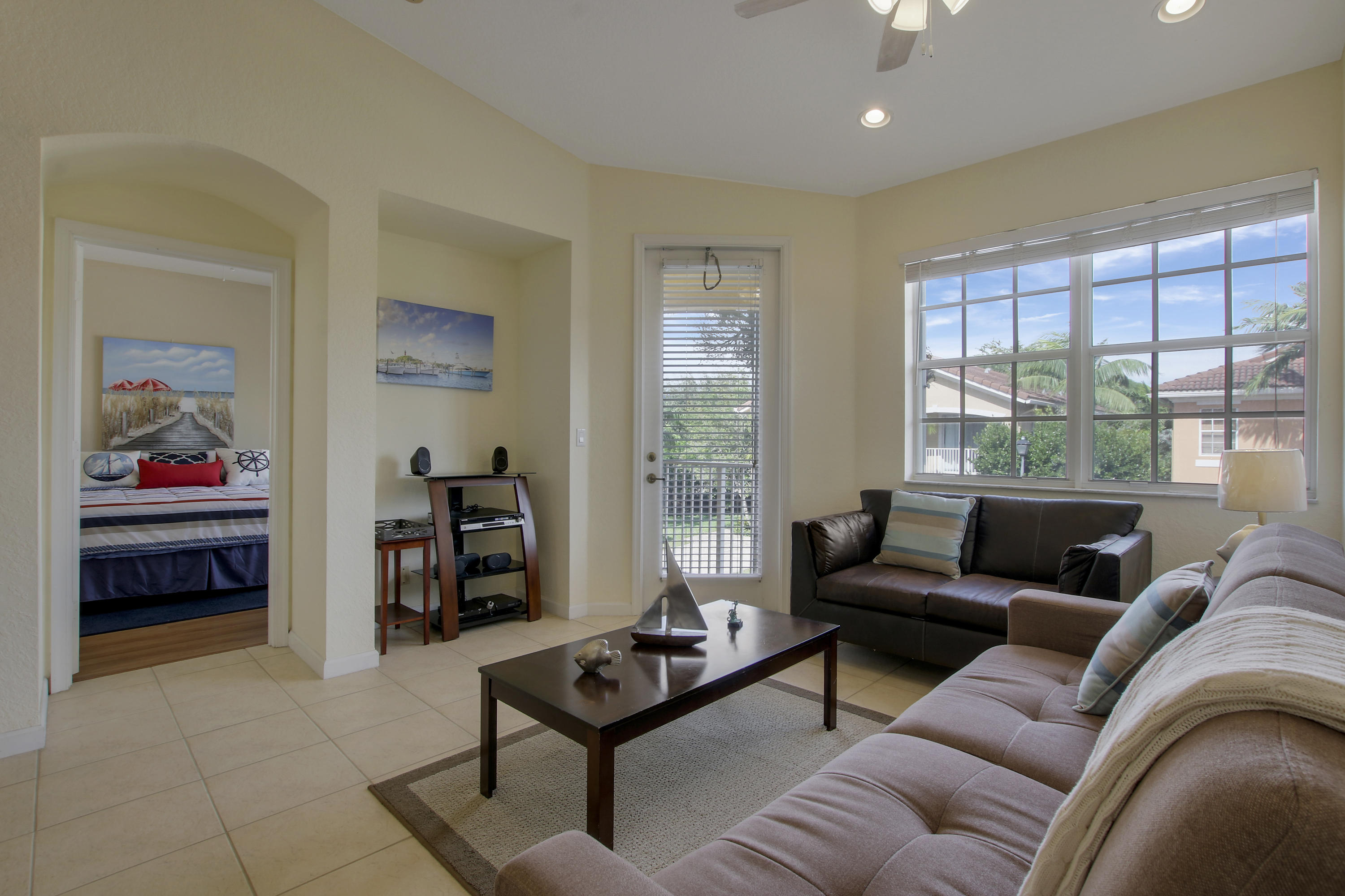 1818 Sonrisa Street Riviera Beach, FL 33404 - Photo 6 of 26 House-32