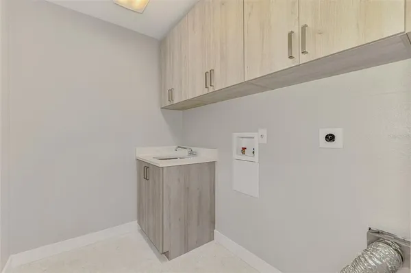 an empty room with a empty space