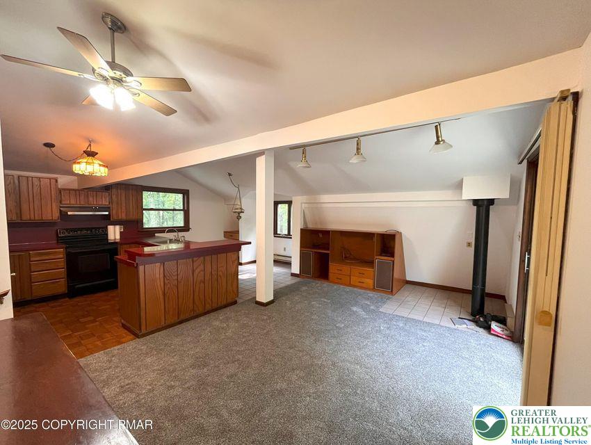 22 Short Road Jim Thorpe, PA 18229 - Photo 4 of 40 Gallery Image 4