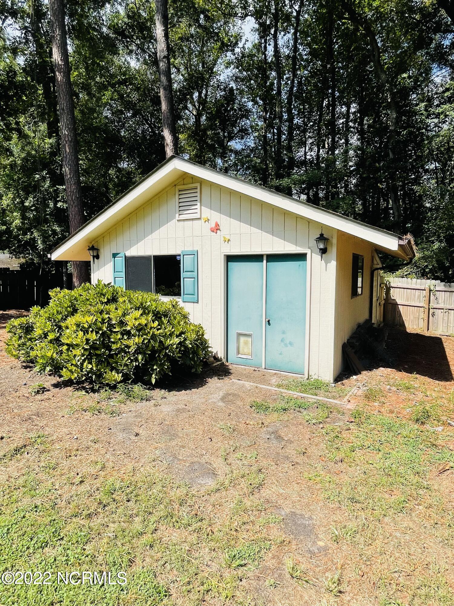 1244 Oakview Road Williamston, NC 27892 - Photo 58 of 58 Outbuilding