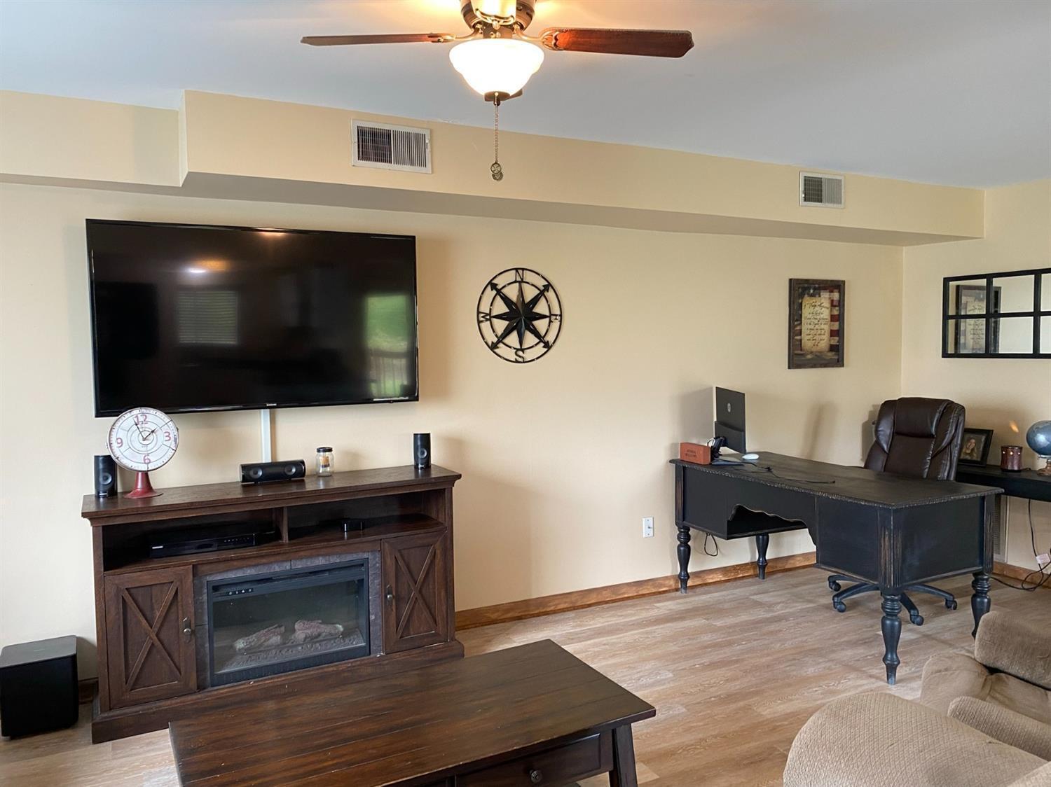 1800 Eaton Road, Unit 4 Hamilton, OH 45013 - Photo 3 of 15 Gallery Image 3