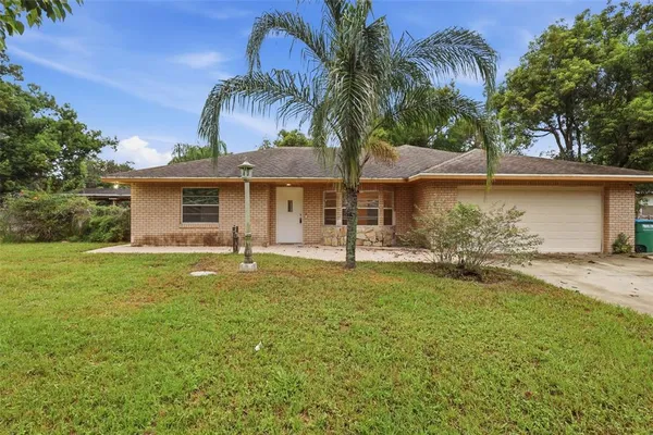 $275,000 | 1098 East DeCarlo Drive, Deltona, FL 32725