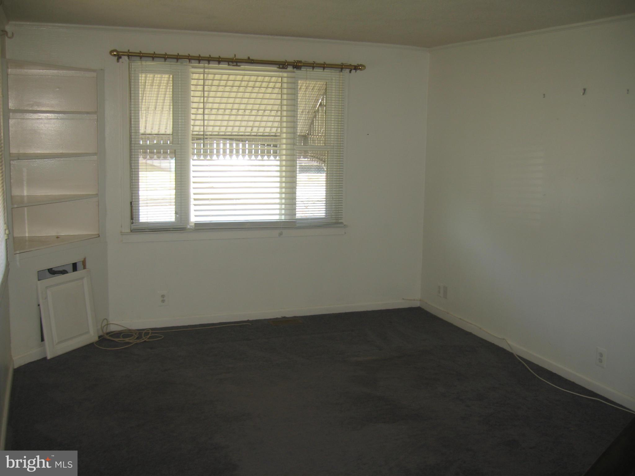 8200 Watersedge Road Baltimore, MD 21222 - Photo 2 of 27 Living Room 1