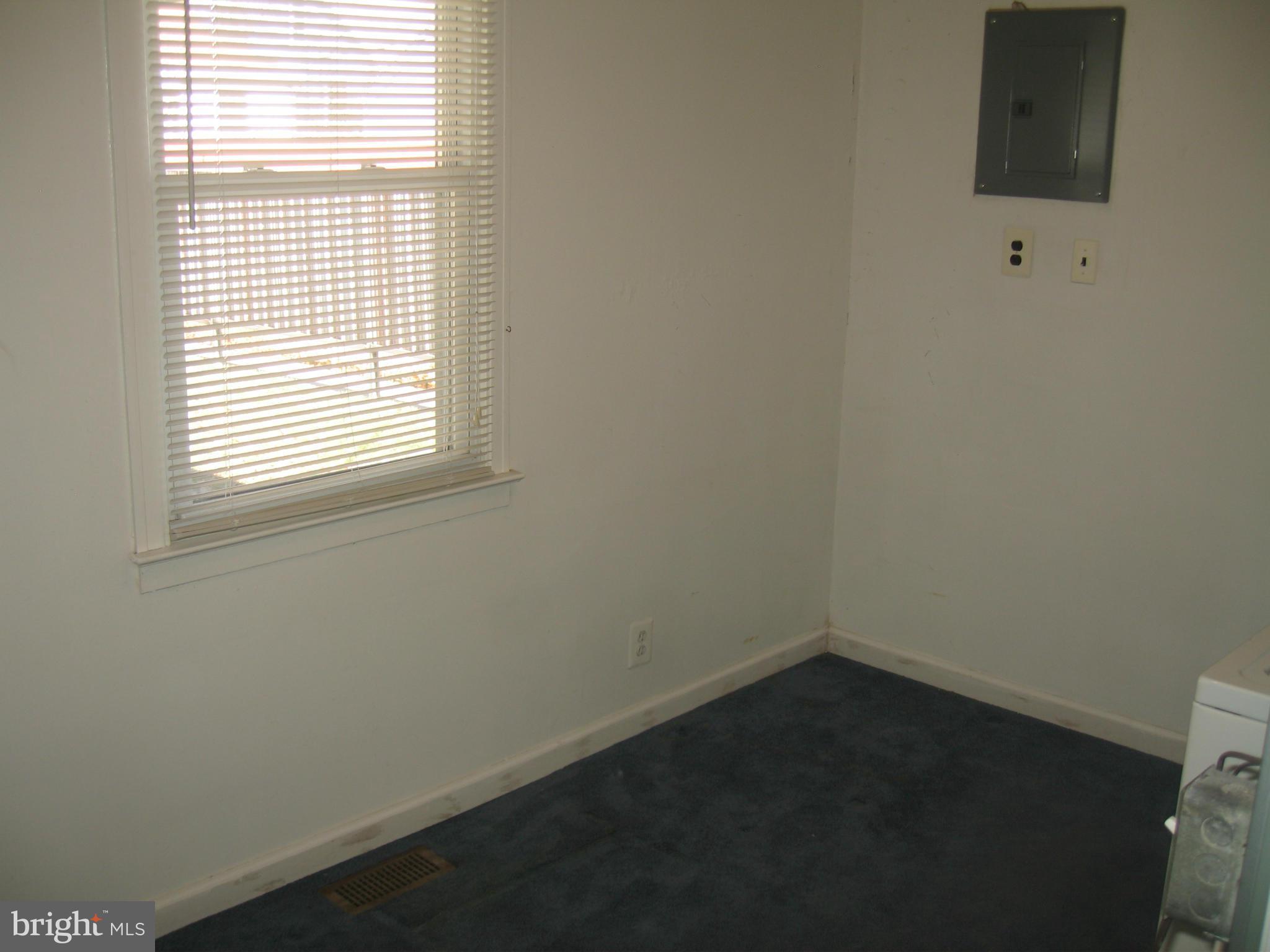 8200 Watersedge Road Baltimore, MD 21222 - Photo 11 of 27 Utility Room