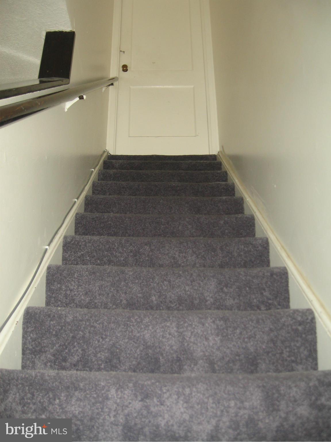8200 Watersedge Road Baltimore, MD 21222 - Photo 13 of 27 Stairs