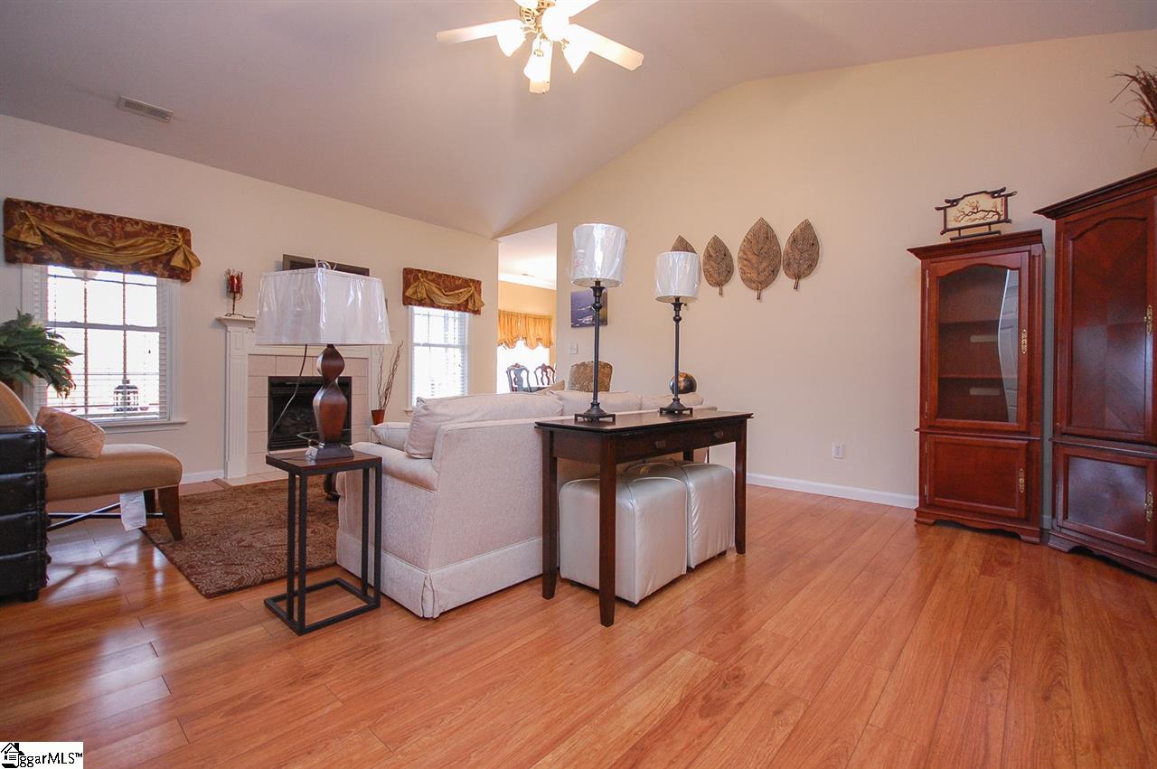 142 Elliott Circle Anderson, SC 29621 - Photo 5 of 26