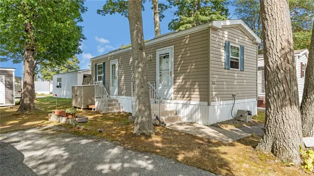 $76,500 | 529 Forest Avenue, Middletown, RI 02842