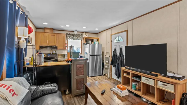 $76,500 | 529 Forest Avenue, Middletown, RI 02842