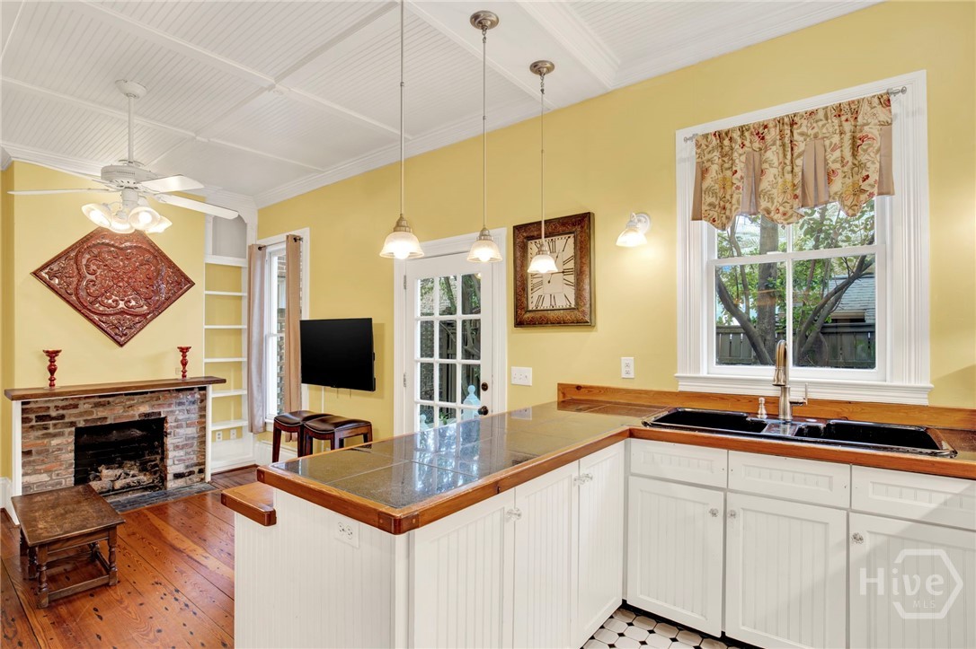 520 East Bryan Street Savannah, GA 31401 - Photo 17 of 46