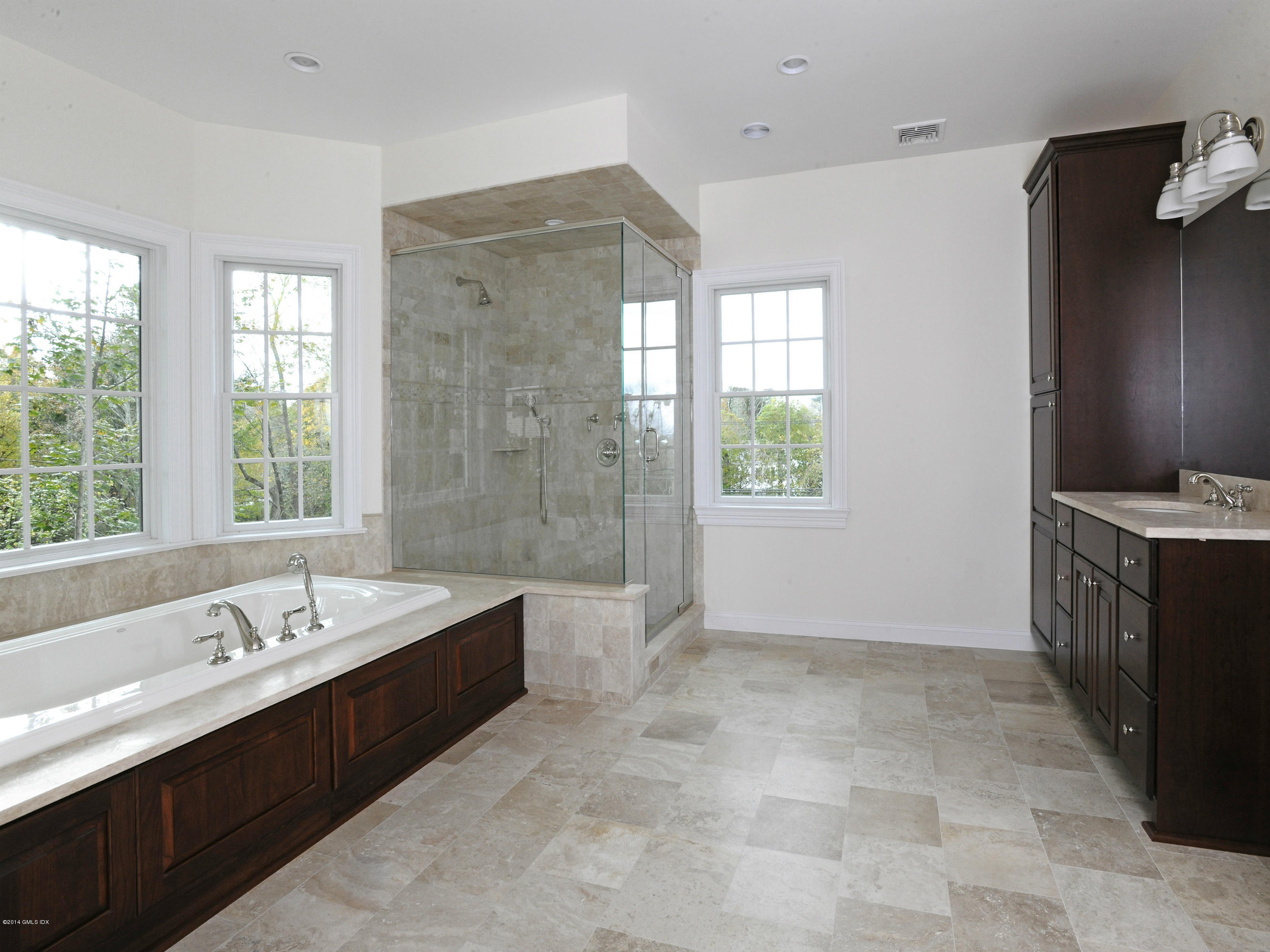 1087 Westover Road Stamford, CT 06902 - Photo 18 of 23 Bath1-17
