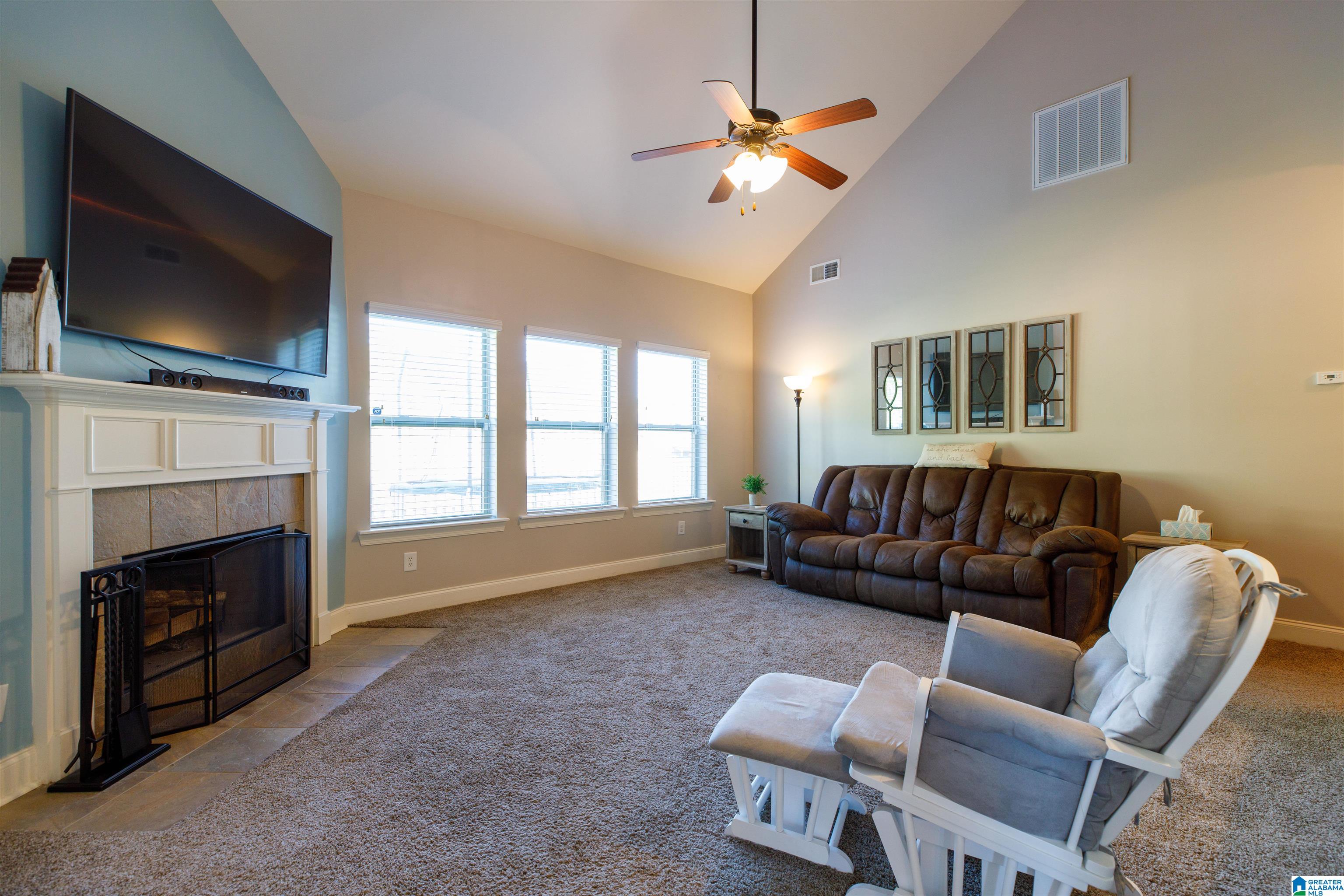 1076 Riviera Drive Calera, AL 35040 - Photo 20 of 48
