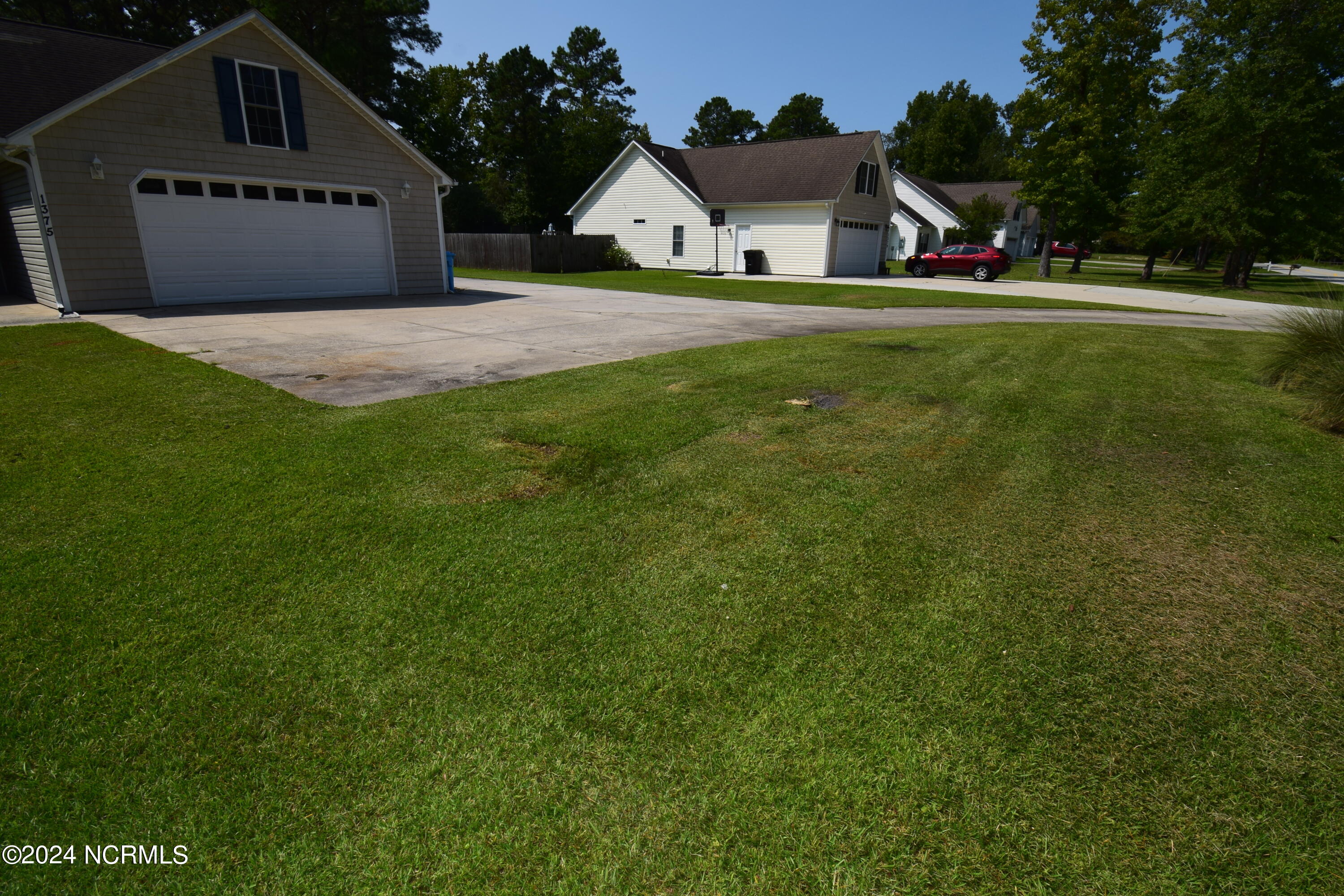 1375 Blue Creek Road Jacksonville, NC 28540 - Photo 3 of 49 DSC_0273