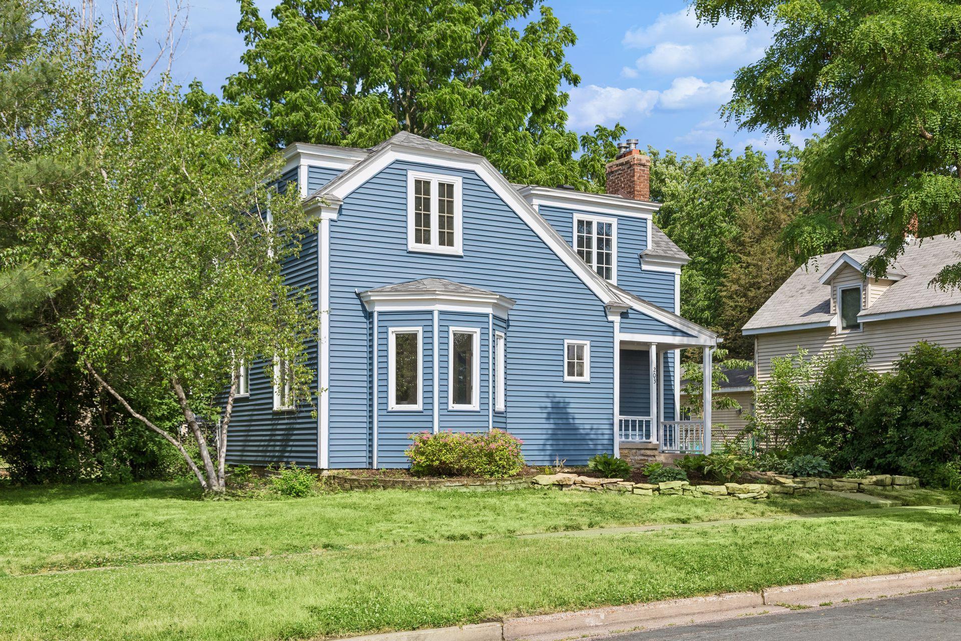 203 Lewis Street River Falls, WI 54022 - Photo 3 of 39