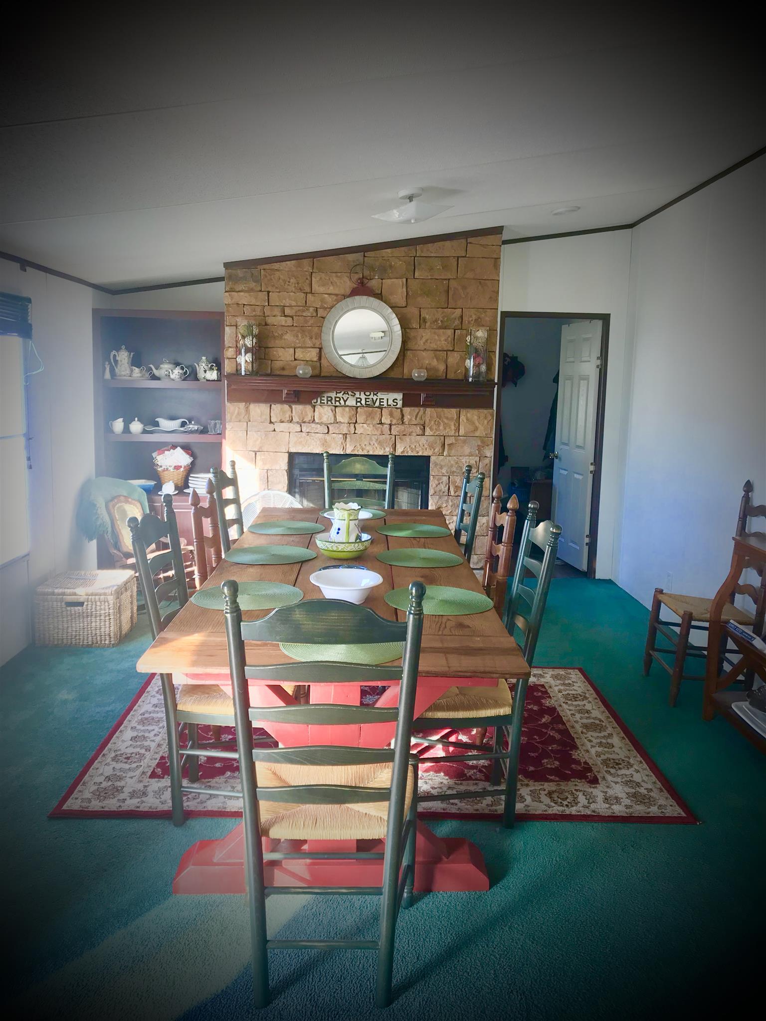 7596 Franklin Road Mount Juliet, TN 37122 - Photo 4 of 16 a room with lots of tables and chairs