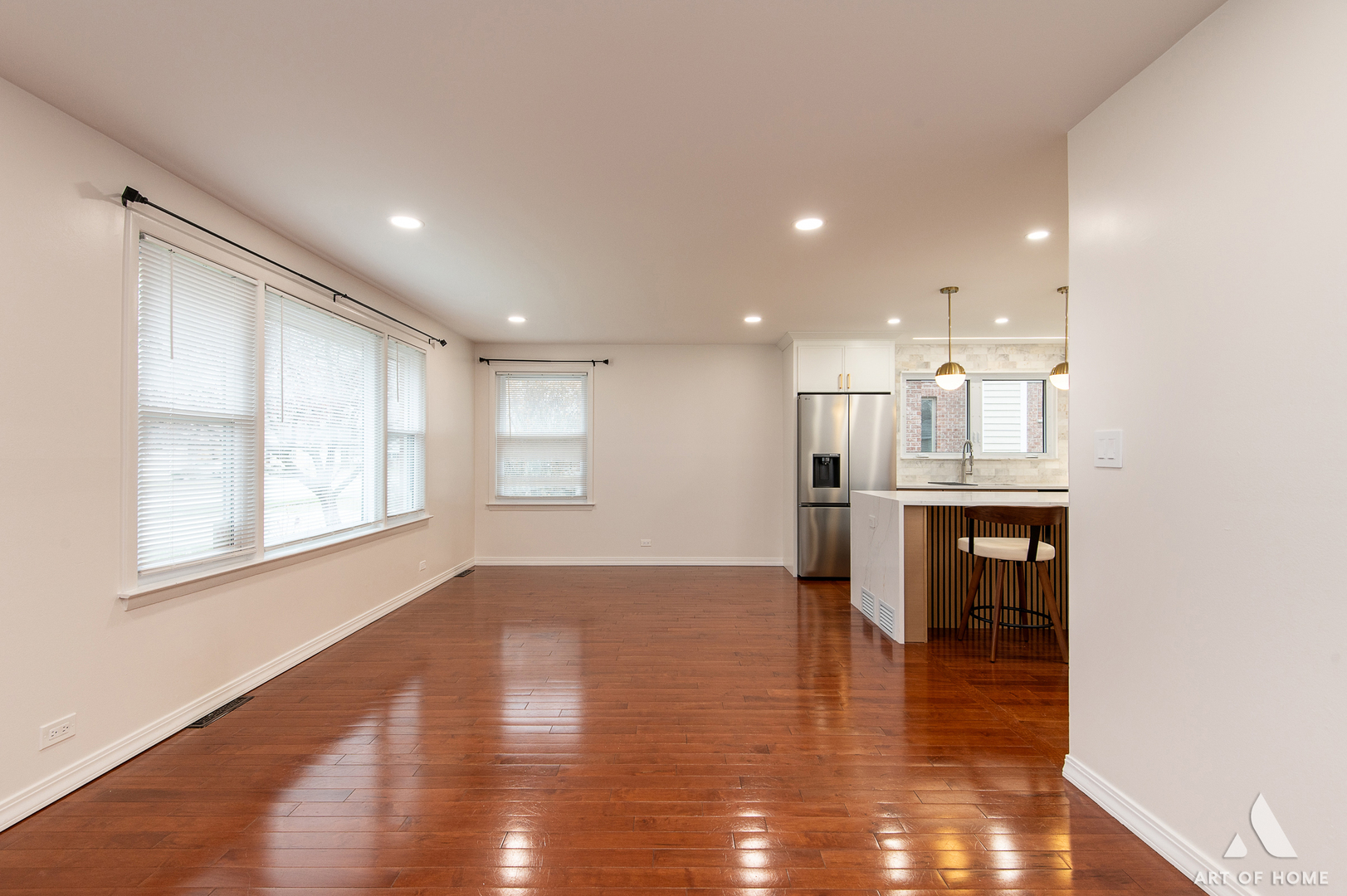 520 Spring Street Roselle, IL 60172 - Photo 12 of 37 Gallery Image 12