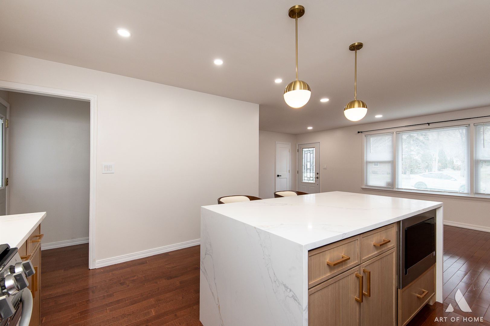 520 Spring Street Roselle, IL 60172 - Photo 13 of 37 Gallery Image 13