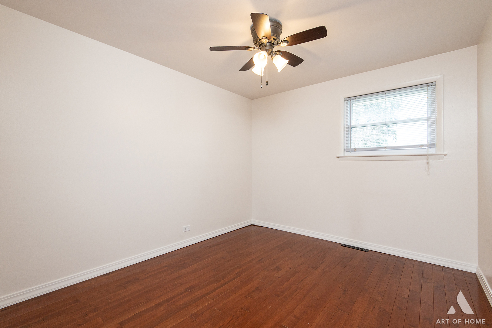 520 Spring Street Roselle, IL 60172 - Photo 23 of 37 Gallery Image 23