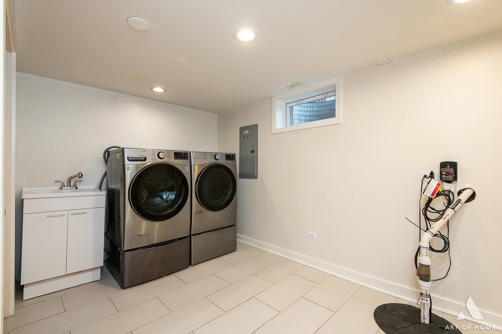 520 Spring Street Roselle, IL 60172 - Photo 32 of 37 Gallery Image 32