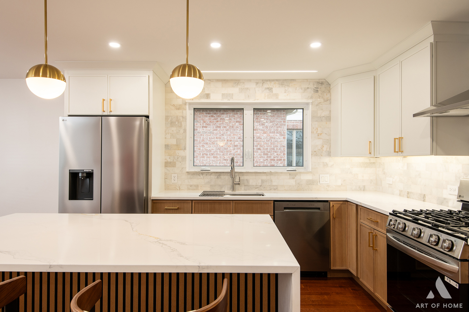 520 Spring Street Roselle, IL 60172 - Photo 4 of 37 Gallery Image 4
