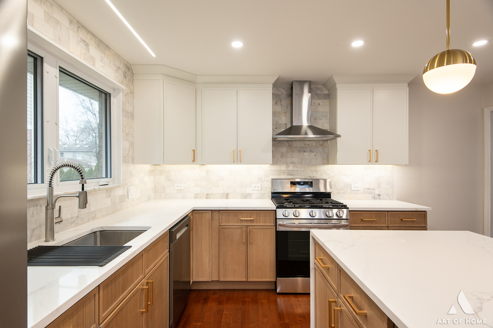 520 Spring Street Roselle, IL 60172 - Photo 6 of 37 Gallery Image 6