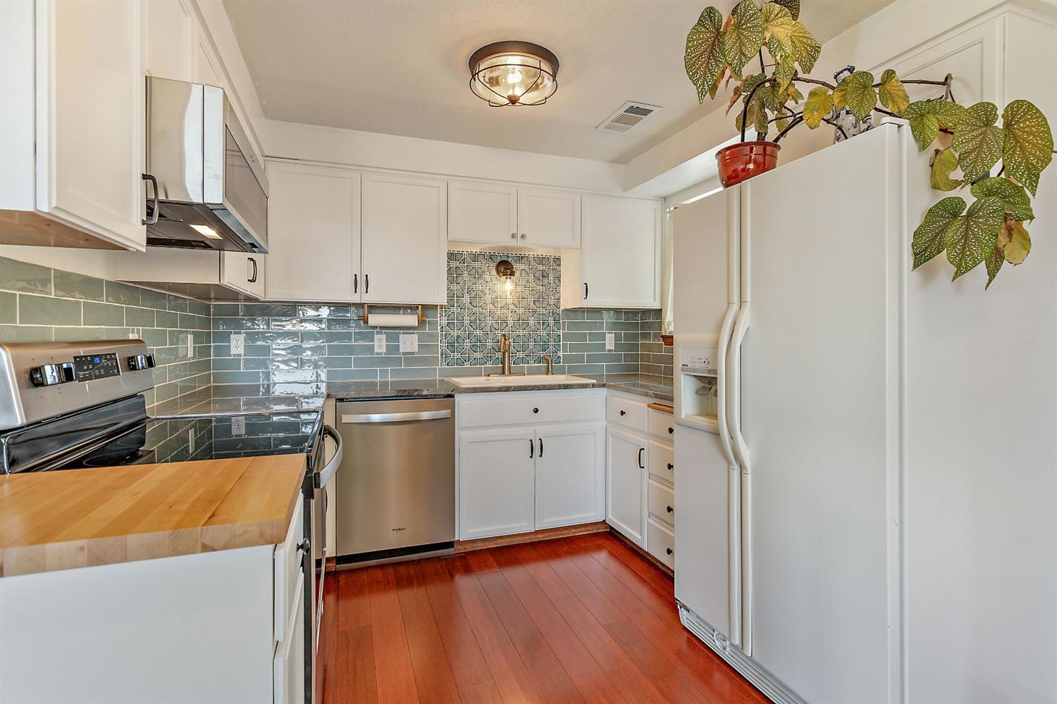 360 Belmont Road Talent, OR 97540 - Photo 12 of 30 Additional Photo