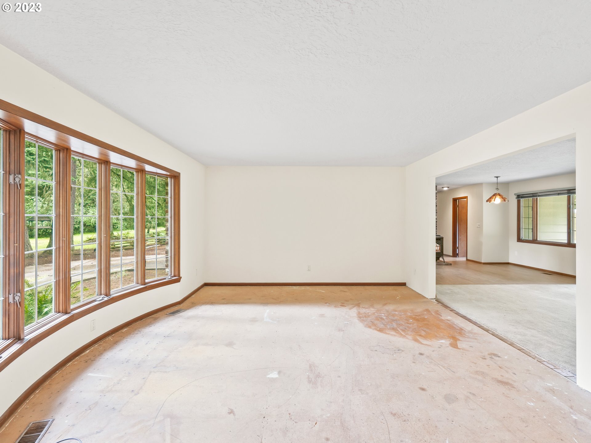30115 Southeast Davis Road Estacada, OR 97023 - Photo 5 of 48 Gallery Image 5