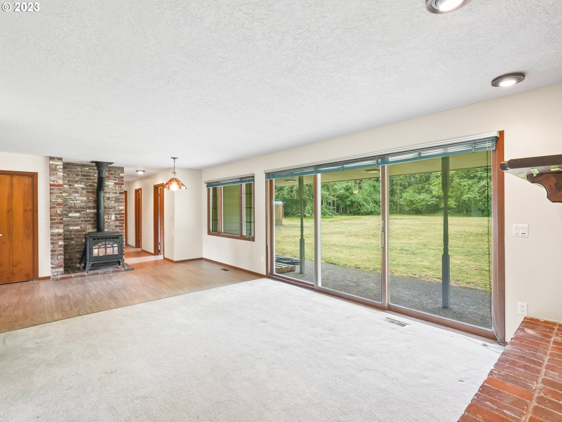 30115 Southeast Davis Road Estacada, OR 97023 - Photo 7 of 48 Gallery Image 7