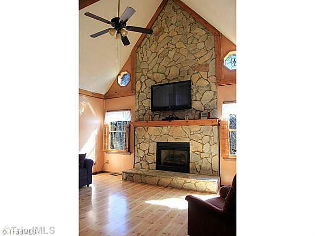 131 Staplewood Road Lexington, NC 27295 - Photo 2 of 14 Den/Family/Great Room.