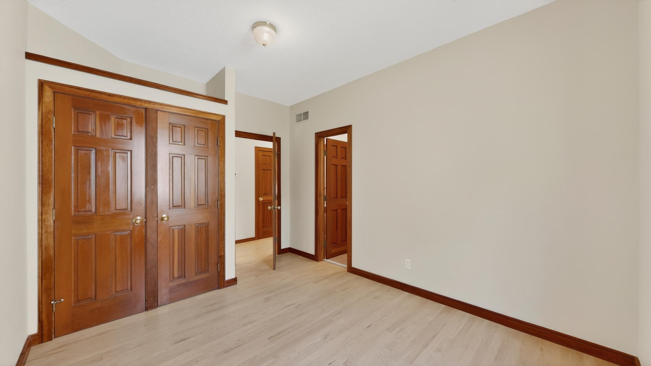 1052 Foxcroft Circle Southwest Rochester, MN 55902 - Photo 22 of 63