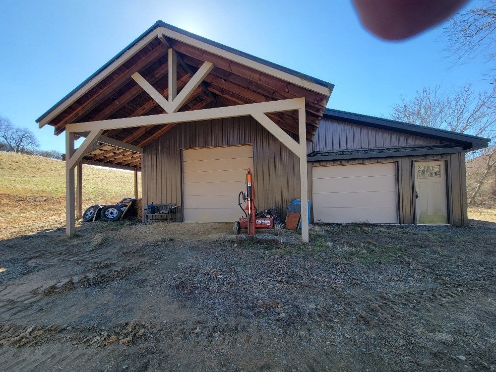 6071 Carsonville Road Fries, VA 24330 - Photo 12 of 28 Gallery Image 12