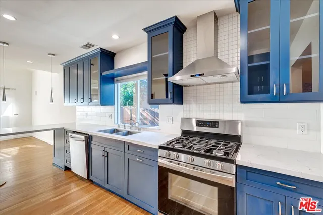 $5,500 | 5400 West 82nd Street, Los Angeles, CA 90045