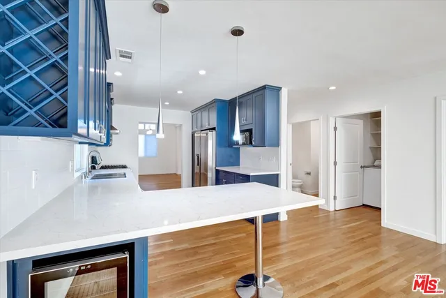 $5,500 | 5400 West 82nd Street, Los Angeles, CA 90045