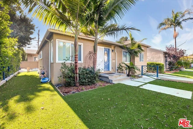 $5,500 | 5400 West 82nd Street, Los Angeles, CA 90045