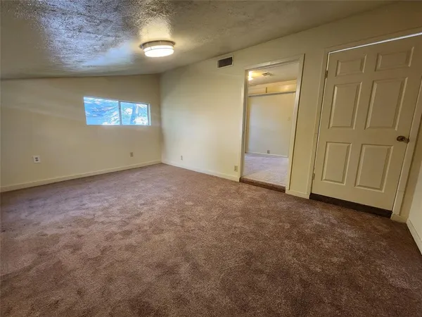 $1,800 | 1516 Lindsey Street, Denton, TX 76205