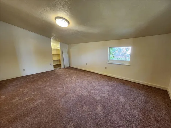 $1,800 | 1516 Lindsey Street, Denton, TX 76205