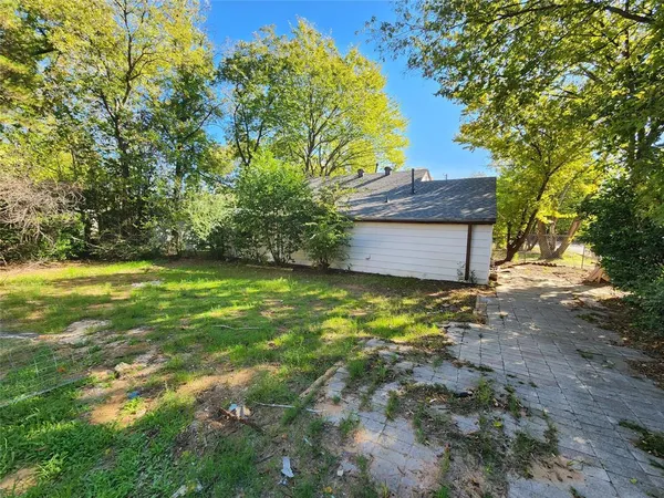 $1,800 | 1516 Lindsey Street, Denton, TX 76205