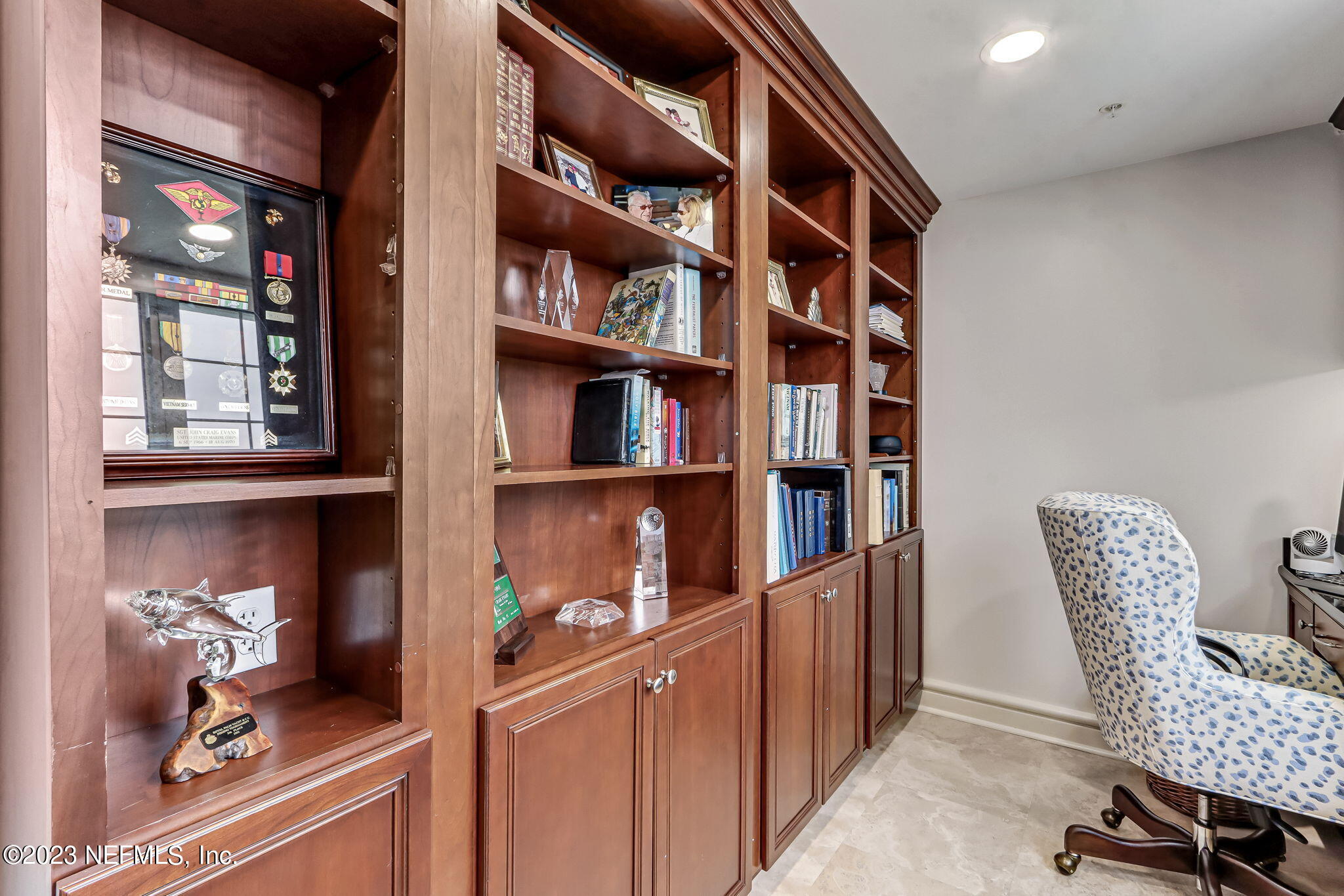 2358 Riverside Avenue, Unit 401 Jacksonville, FL 32204 - Photo 34 of 92 Office Built-In Shelves