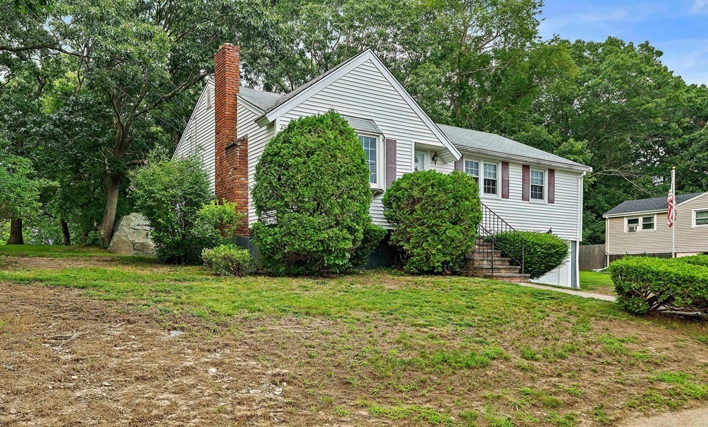 4 Oak Grove Road Randolph, MA 02368 - Photo 19 of 33 Gallery Image 19
